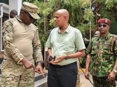 Curious Kenyans React To Viral Photo Of DIG Masengeli Having a Chat With DCI boss Amin