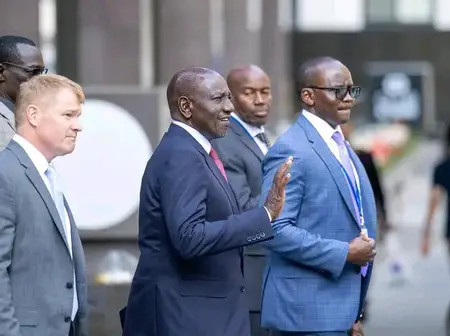 Kenyans React To Ruto's Outfit In US Streets While Taking a Stroll~PHOTOS