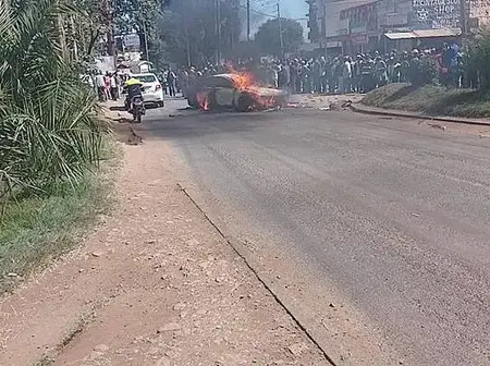 Chaos as Rowdy Boda Boda Operators Burns Audi Car after Allegedly Hitting, Killing Rider on Thika